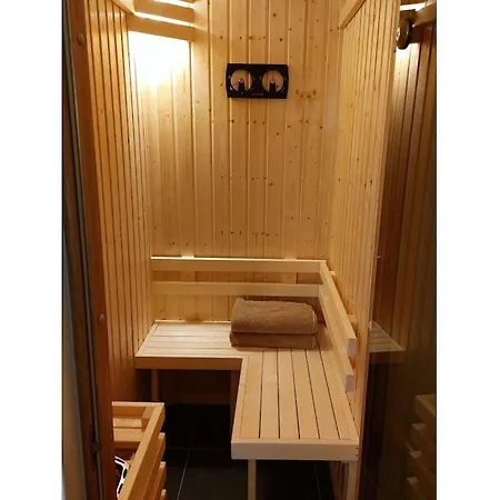 Finja Modern Retreat